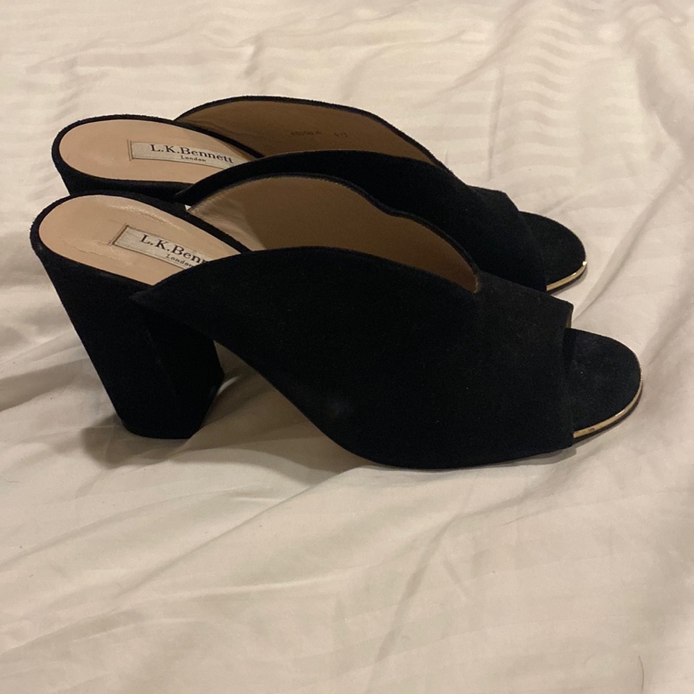 GUC Black LK Bennett heels